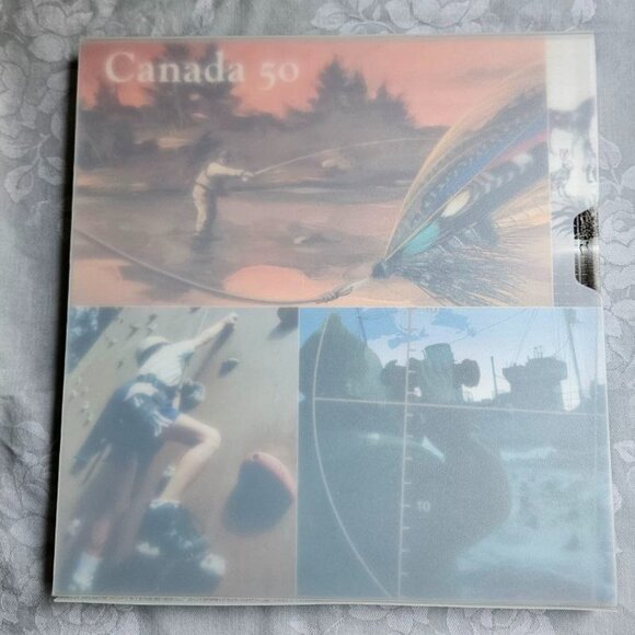 2005 - The Collection of Canada's Stamps Book - Without Stamps - Picture 4 of 6